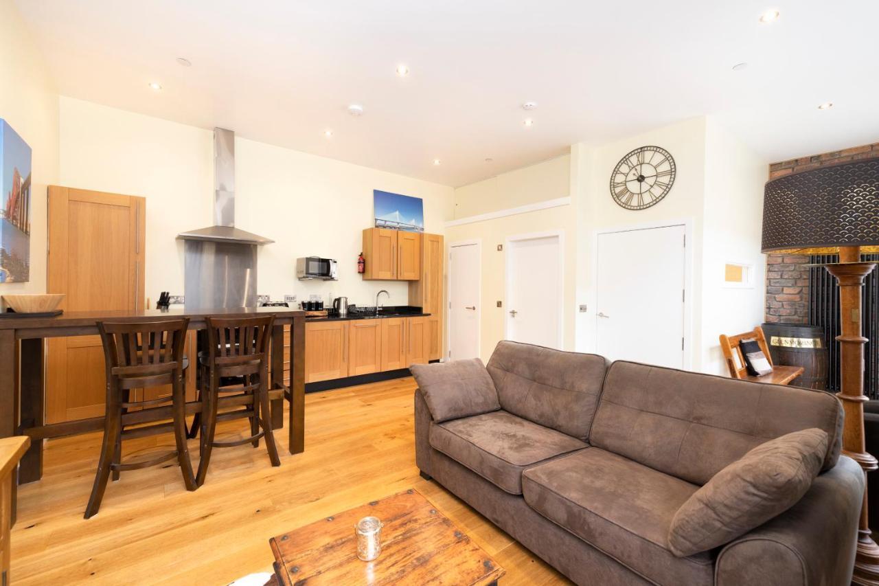 Joivy 1 Bed Flat In Old Town, Next To St Giles Cathedral Daire Edinburgh Dış mekan fotoğraf